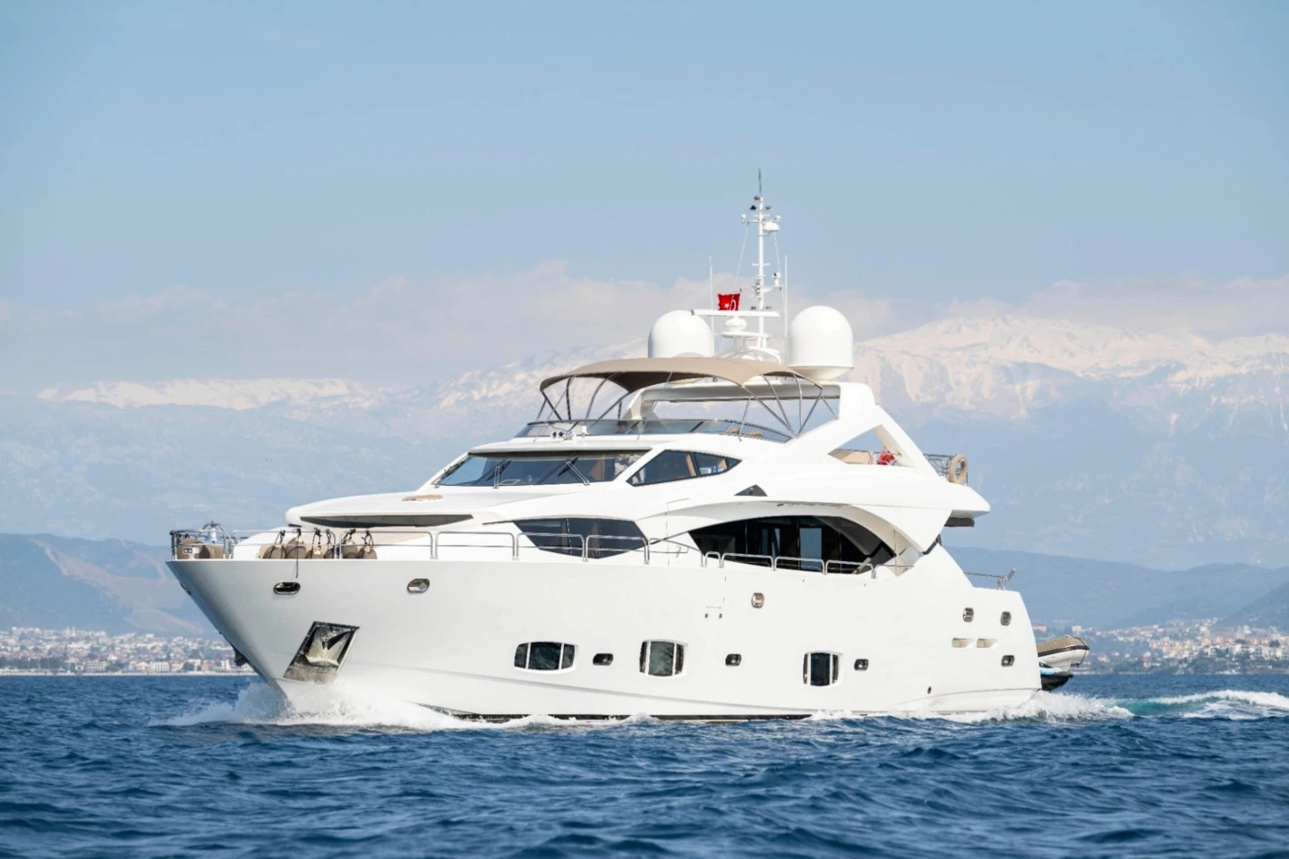 sunseeker 30m yacht