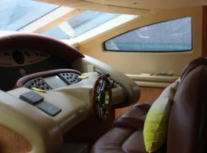2004-azimut-98-leonardo-for-sale-maldives-27