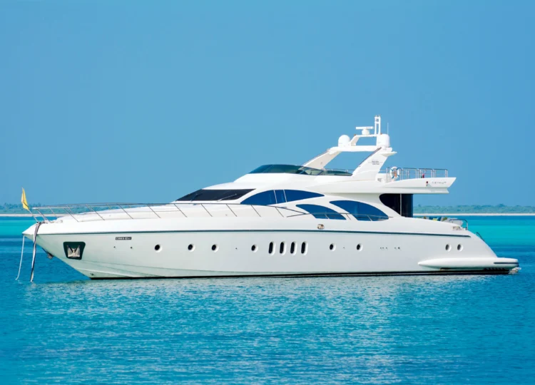 2004 azimut 98 leonardo for sale maldives 8