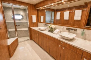2014-sunseeker-131-marin-for-sale-fort-lauderdale-14