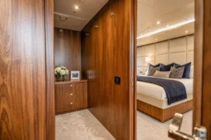 2014-sunseeker-131-marin-for-sale-fort-lauderdale-16