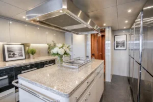 2014-sunseeker-131-marin-for-sale-fort-lauderdale-37
