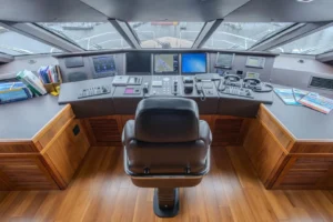 2014-sunseeker-131-marin-for-sale-fort-lauderdale-48