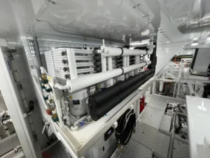 2020-sunseeker-131-yacht-for-sale-hong-kong-12