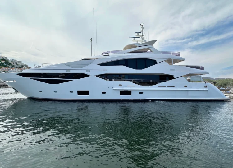 2020 sunseeker 131 yacht for sale hong kong 15