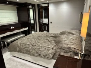 2020-sunseeker-131-yacht-for-sale-hong-kong-22