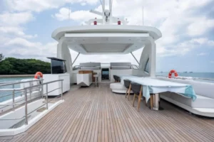 2021-azimut-grande-32m-for-sale-in-singapore-12