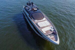2024-riva-102-corsaro-for-sale-in-hong-kong-43