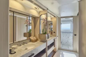 2025-azimut-grande-32m-for-sale-in-greece-16