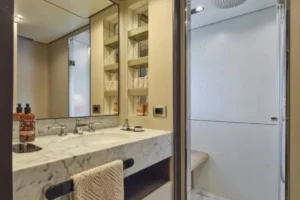 2025-azimut-grande-32m-for-sale-in-greece-20