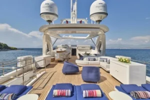 2025-azimut-grande-32m-for-sale-in-greece-24