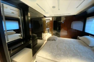 2025-riva-102-corsaro-super-for-sale-in-spain-26